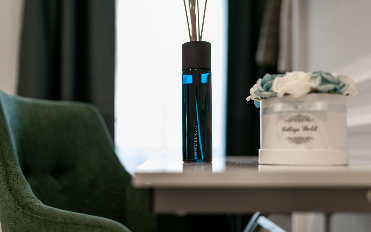 Catalog Boutique Rooms Дебрецен Экстерьер фото