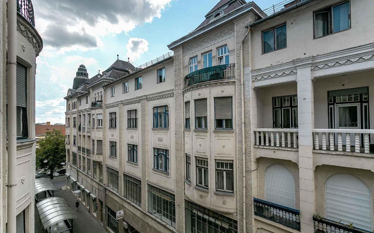 Catalog Boutique Rooms Дебрецен Экстерьер фото