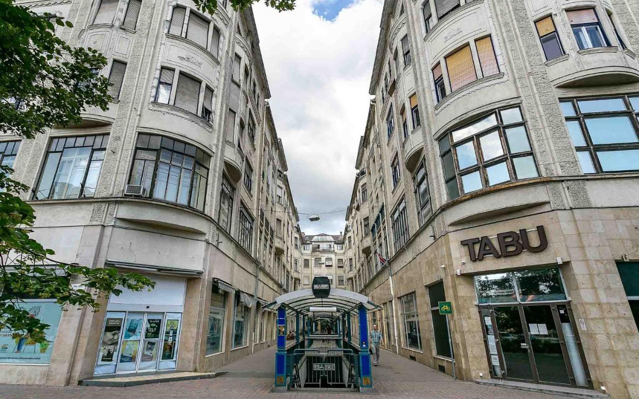 Catalog Boutique Rooms Дебрецен Экстерьер фото